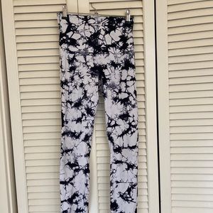 Lululemon high rise wunder under leggings size 4